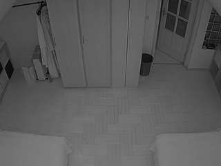 voyeurcam-julmodels-bed-7