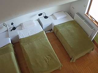 voyeurcam-julmodels-bed-7