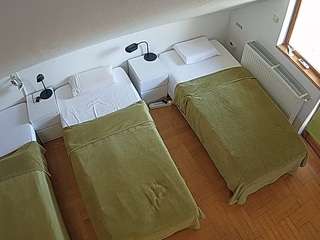 voyeurcam-julmodels-bed-7