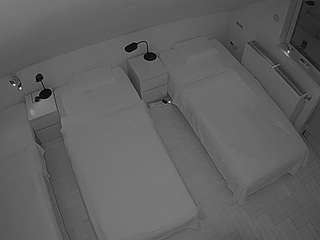 voyeurcam-julmodels-bed-7