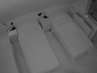voyeurcam-julmodels-bed-7