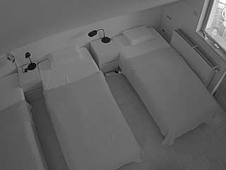 voyeurcam-julmodels-bed-7