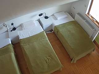 voyeurcam-julmodels-bed-7
