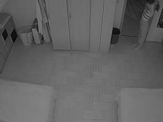 voyeurcam-julmodels-bed-7
