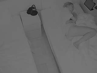 voyeurcam-julmodels-bed-7