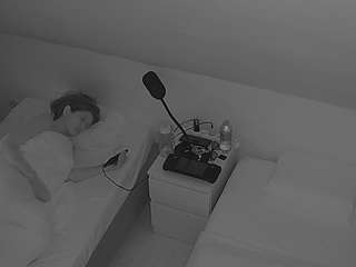 voyeurcam-julmodels-bed-7