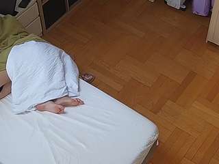 voyeurcam-julmodels-bed-7