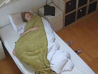 voyeurcam-julmodels-bed-7