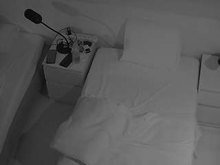 voyeurcam-julmodels-bed-7