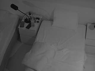 voyeurcam-julmodels-bed-7