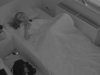 voyeurcam-julmodels-bed-7