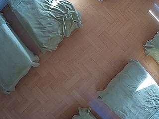voyeurcam-julmodels-bed-7