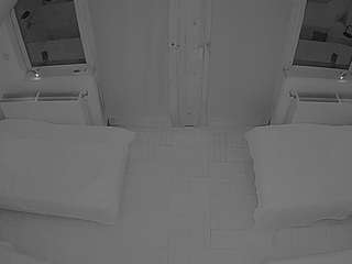 voyeurcam-julmodels-bed-7