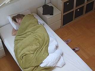 voyeurcam-julmodels-bed-7
