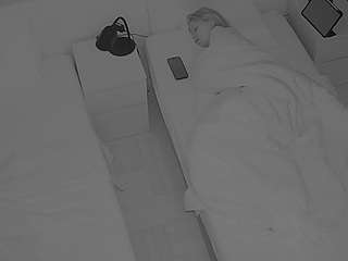 voyeurcam-julmodels-bed-7