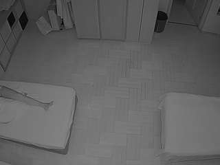 voyeurcam-julmodels-bed-7