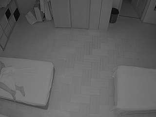 voyeurcam-julmodels-bed-7 webcam model