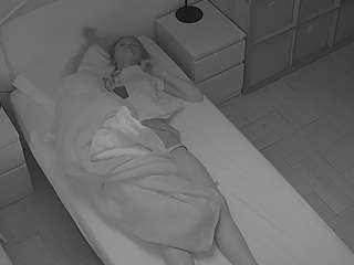 voyeurcam-julmodels-bed-7