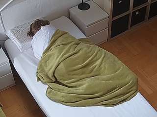 voyeurcam-julmodels-bed-7