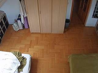 voyeurcam-julmodels-bed-7
