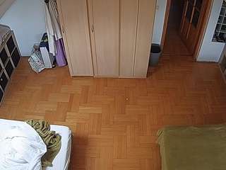 voyeurcam-julmodels-bed-7