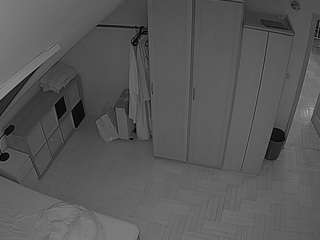 voyeurcam-julmodels-bed-7