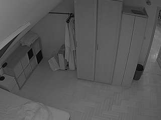 voyeurcam-julmodels-bed-7