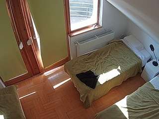 voyeurcam-julmodels-bed-7