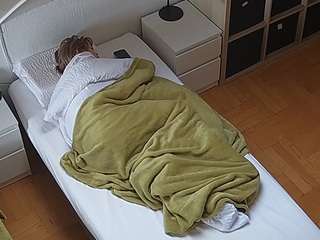 voyeurcam-julmodels-bed-7