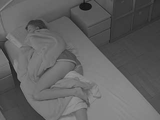 voyeurcam-julmodels-bed-7