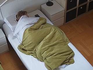 voyeurcam-julmodels-bed-7