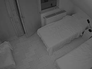 voyeurcam-julmodels-bed-7