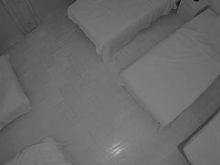 voyeurcam-julmodels-bed-7