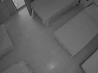 voyeurcam-julmodels-bed-7