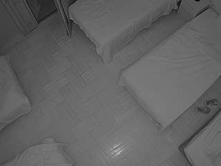 voyeurcam-julmodels-bed-7