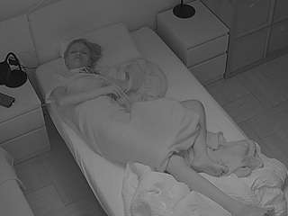voyeurcam-julmodels-bed-7