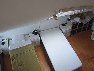 voyeurcam-julmodels-bed-7