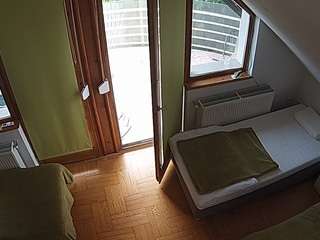 voyeurcam-julmodels-bed-7
