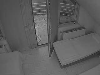 voyeurcam-julmodels-bed-7
