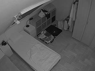 voyeurcam-julmodels-bed-7