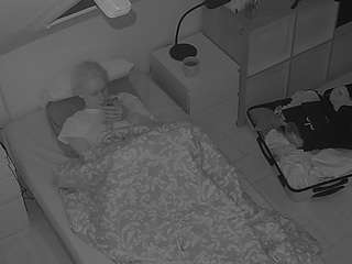 voyeurcam-julmodels-bed-7