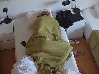 voyeurcam-julmodels-bed-7 camsoda