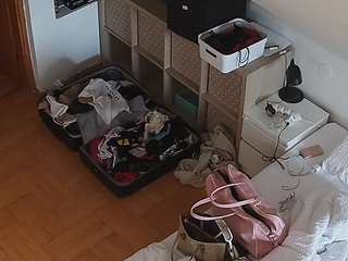 voyeurcam-julmodels-bed-7