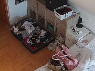 voyeurcam-julmodels-bed-7