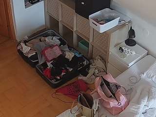 voyeurcam-julmodels-bed-7