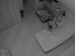 voyeurcam-julmodels-bed-7