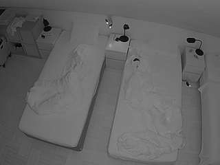 voyeurcam-julmodels-bed-7