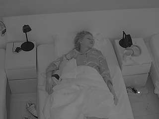 voyeurcam-julmodels-bed-7