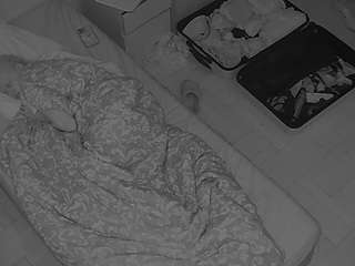 voyeurcam-julmodels-bed-7