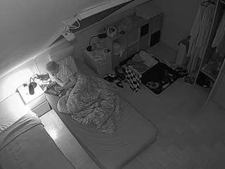 voyeurcam-julmodels-bed-7